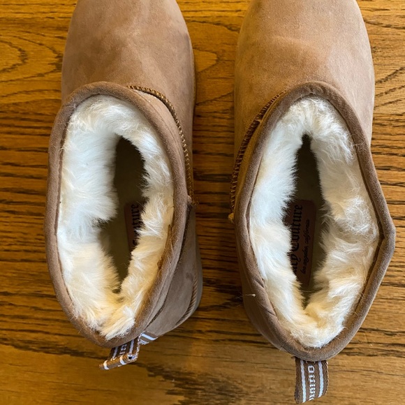 Barely worn (see pics) ladies’ Juicy Couture mocassin style tan coloured boots - Picture 3 of 6